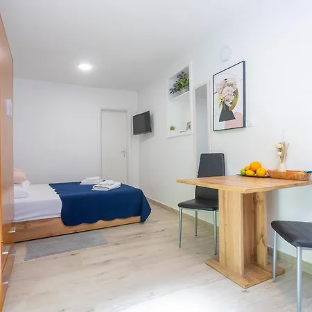 Studio Apartmani Belly Split Extérieur photo
